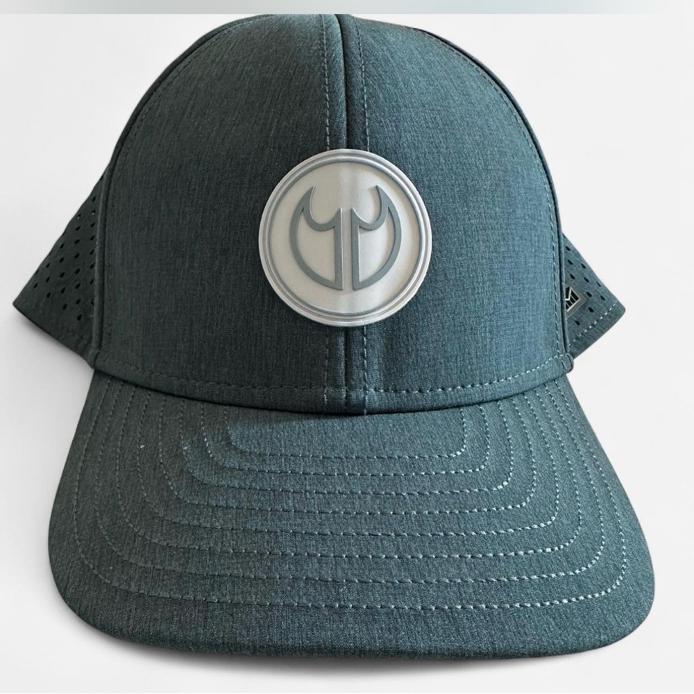 MELIN A-Game HYDRO Performance Snapback Hat In Heather Ocean Color